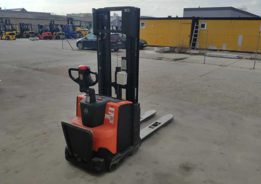 BT SWE120, forks 1400 mm - 스태커 : 사진 2 BT SWE120, forks 1400 mm - 스태커 : 사진 2
