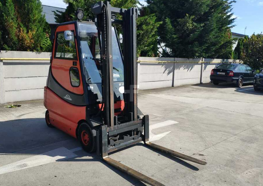 Linde E25, battery 2019 - 전기 지게차 : 사진 4 Linde E25, battery 2019 - 전기 지게차 : 사진 4
