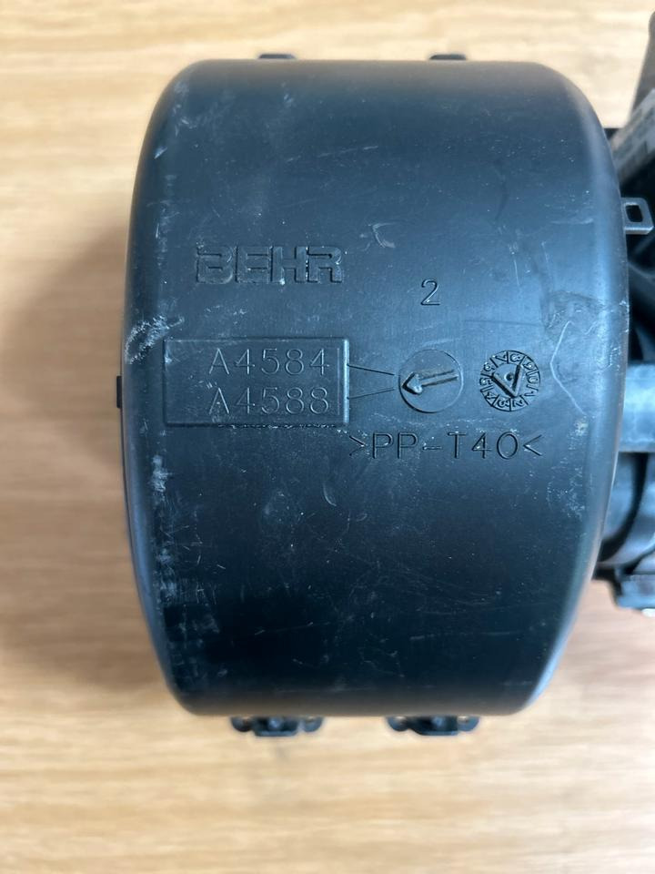 DAF CF Klimaanlage Motor A4584/A4588 - 냉각 시스템 트럭 용 : 사진 2 DAF CF Klimaanlage Motor A4584/A4588 - 냉각 시스템 트럭 용 : 사진 2