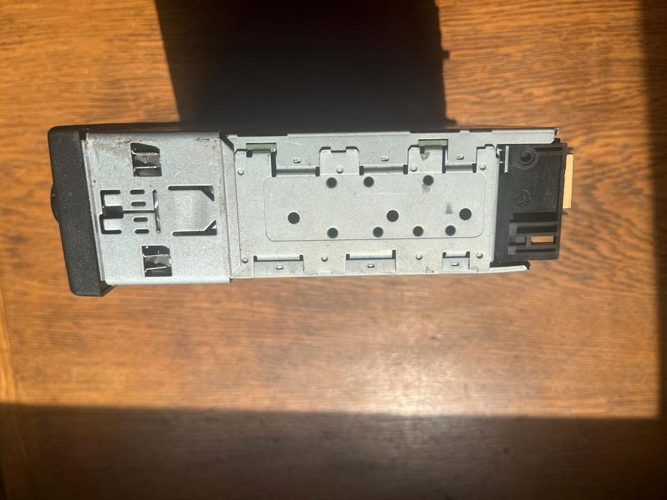 MAN Bosch Multimedia Radio 24V 81.28101-6184 - 내비게이션 시스템 트럭 용 : 사진 4 MAN Bosch Multimedia Radio 24V 81.28101-6184 - 내비게이션 시스템 트럭 용 : 사진 4