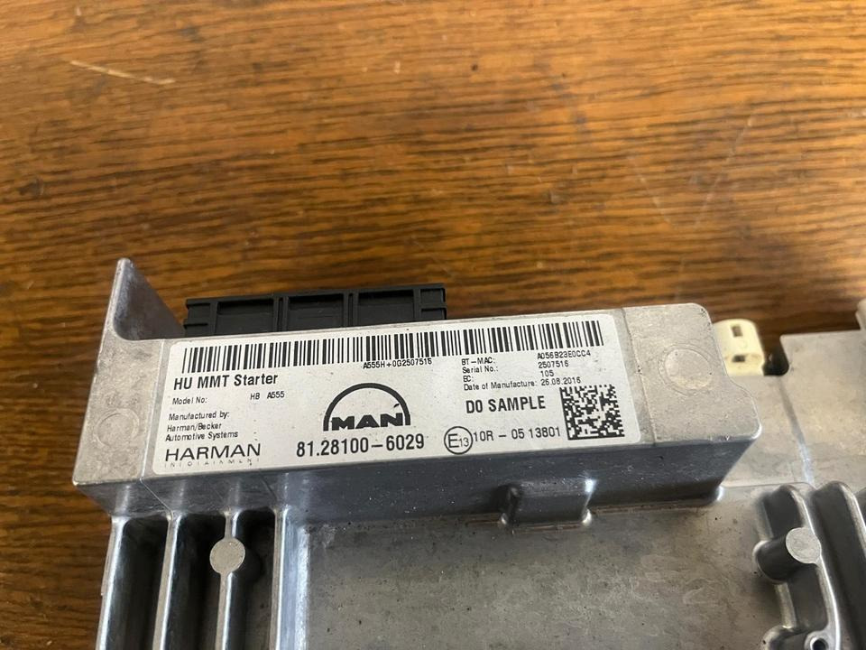 MAN EU6 Radio/Navigationssystem 81.28100-6029 - 내비게이션 시스템 트럭 용 : 사진 3 MAN EU6 Radio/Navigationssystem 81.28100-6029 - 내비게이션 시스템 트럭 용 : 사진 3