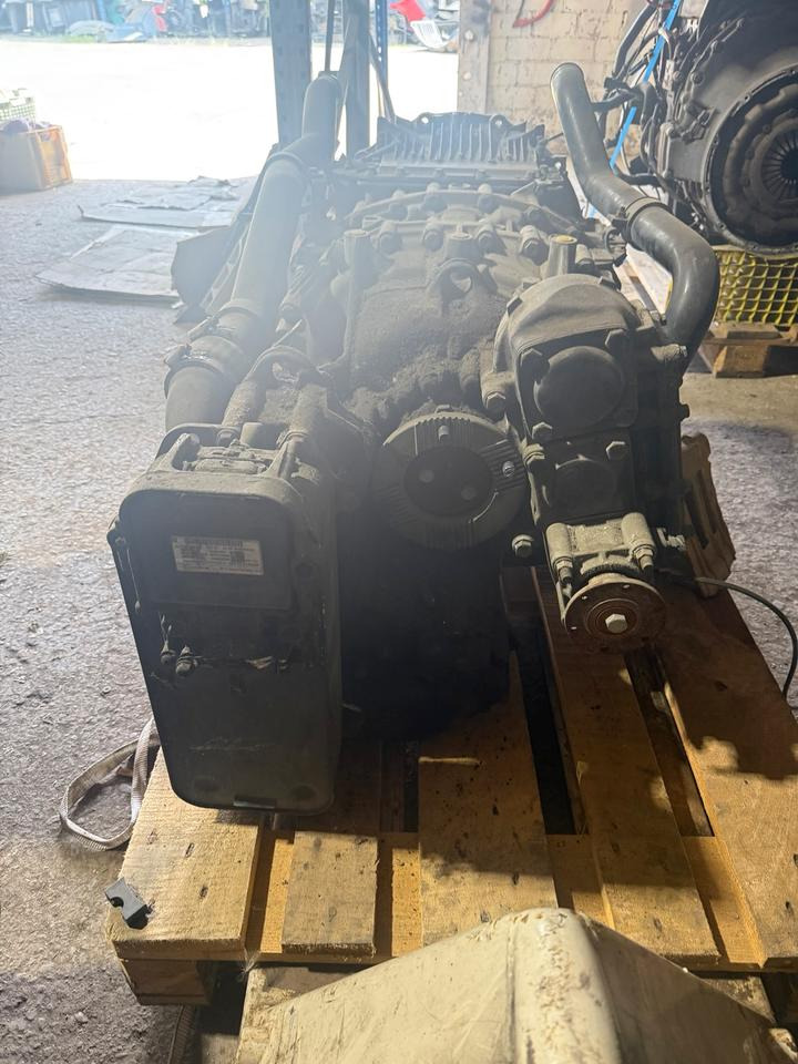 MAN Getriebe ZF ASTRONIC 12 AS 2131 TD + INTARDER 3 Nebenantrieb - 기어박스 트럭 용 : 사진 5 MAN Getriebe ZF ASTRONIC 12 AS 2131 TD + INTARDER 3 Nebenantrieb - 기어박스 트럭 용 : 사진 5