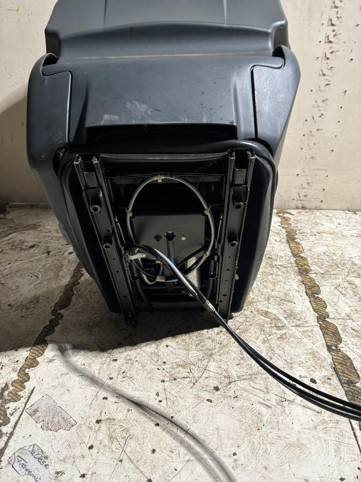 MAN TGL Euro 5/6 Fahrersitz mit Luft und elektrisch - 좌석 트럭 용 : 사진 5 MAN TGL Euro 5/6 Fahrersitz mit Luft und elektrisch - 좌석 트럭 용 : 사진 5