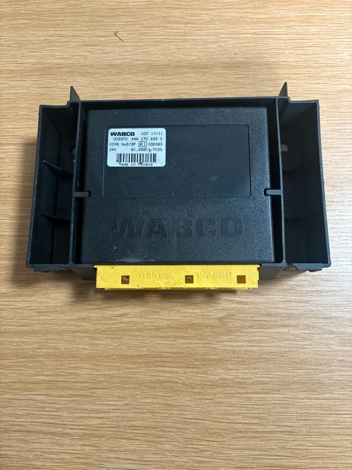 MAN WABCO ECAS Steuergerät 4*2 81.25811-7025 - ECU 트럭 용 : 사진 1 MAN WABCO ECAS Steuergerät 4*2 81.25811-7025 - ECU 트럭 용 : 사진 1