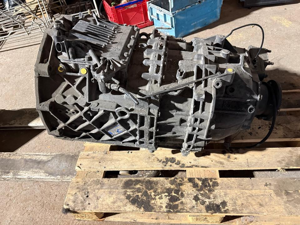 MAN ZF ASTRONIC 12 AS 2130 TD Getriebe + Nebenantrieb - 기어박스 트럭 용 : 사진 5 MAN ZF ASTRONIC 12 AS 2130 TD Getriebe + Nebenantrieb - 기어박스 트럭 용 : 사진 5
