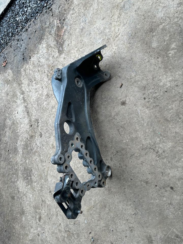 Mercedes-Actros MP4 Lenkbock Rechts A9603224001 - 스티어링 트럭 용 : 사진 2 Mercedes-Actros MP4 Lenkbock Rechts A9603224001 - 스티어링 트럭 용 : 사진 2