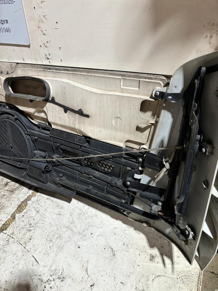 Mercedes Actros MP4 Motorhaube A9607500409 - 차양 트럭 용 : 사진 5 Mercedes Actros MP4 Motorhaube A9607500409 - 차양 트럭 용 : 사진 5