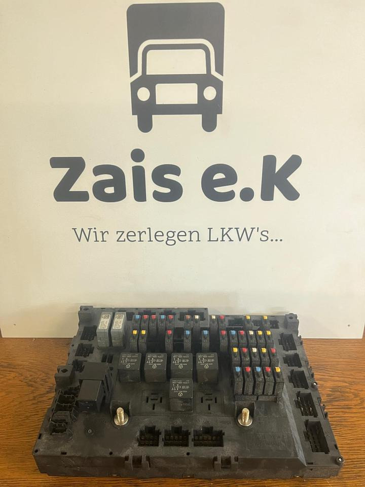 Mercedes Actros MP4 Single-SAM Sicherungskasten A0014463658 - 퓨즈 트럭 용 : 사진 1 Mercedes Actros MP4 Single-SAM Sicherungskasten A0014463658 - 퓨즈 트럭 용 : 사진 1