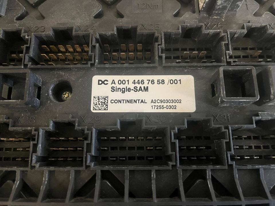 Mercedes Actros MP4 Single-SAM Sicherungskasten A0014467658 - 퓨즈 트럭 용 : 사진 3 Mercedes Actros MP4 Single-SAM Sicherungskasten A0014467658 - 퓨즈 트럭 용 : 사진 3