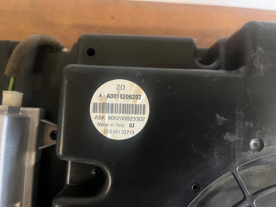 Mercedes Actros MP4 Subwoofer Soundsystem Bass A0018206202 - 대시보드 트럭 용 : 사진 3 Mercedes Actros MP4 Subwoofer Soundsystem Bass A0018206202 - 대시보드 트럭 용 : 사진 3