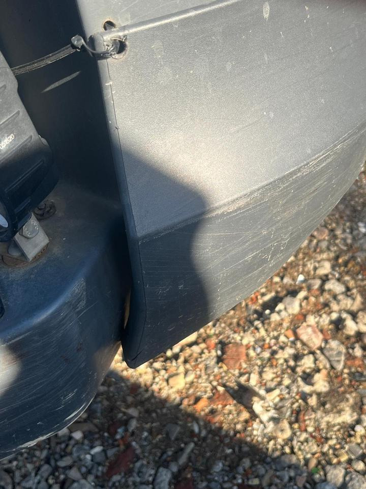 Mercedes Antos 1843 EU6 Stoßstange komplett - 예비 부속 : 사진 3 Mercedes Antos 1843 EU6 Stoßstange komplett - 예비 부속 : 사진 3