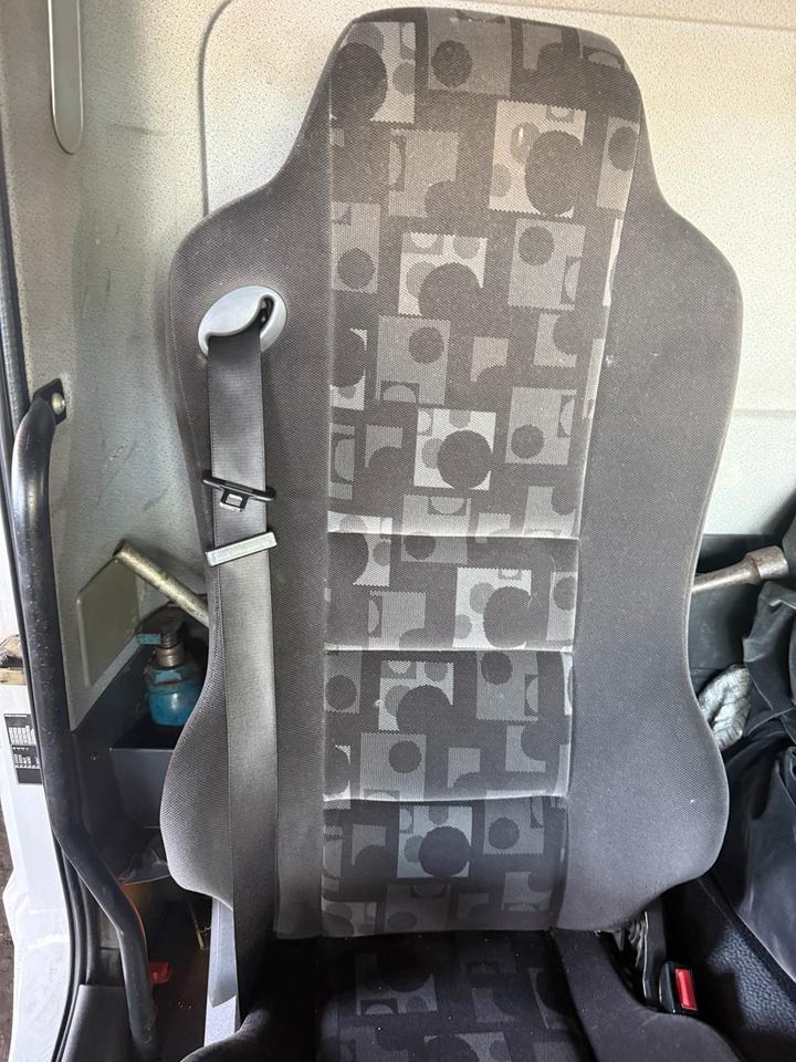 Mercedes Atego 3 Beifahrersitz mit Luft - 좌석 트럭 용 : 사진 4 Mercedes Atego 3 Beifahrersitz mit Luft - 좌석 트럭 용 : 사진 4