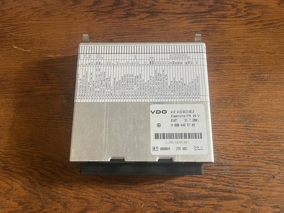 Mercedes Atego Elektronik FR VDO Steuergerät A0004465702 - ECU : 사진 2 Mercedes Atego Elektronik FR VDO Steuergerät A0004465702 - ECU : 사진 2
