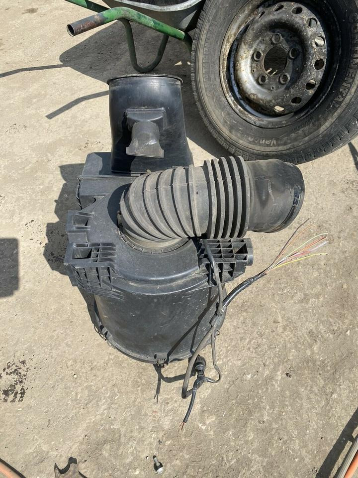 Mercedes Atego Luftfilterkasten Luftfilter Gehäuse A 973 528 06 0 - 공기 필터 트럭 용 : 사진 4 Mercedes Atego Luftfilterkasten Luftfilter Gehäuse A 973 528 06 0 - 공기 필터 트럭 용 : 사진 4