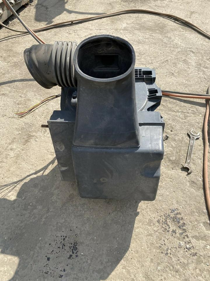 Mercedes Atego Luftfilterkasten Luftfilter Gehäuse A 973 528 06 0 - 공기 필터 트럭 용 : 사진 3 Mercedes Atego Luftfilterkasten Luftfilter Gehäuse A 973 528 06 0 - 공기 필터 트럭 용 : 사진 3