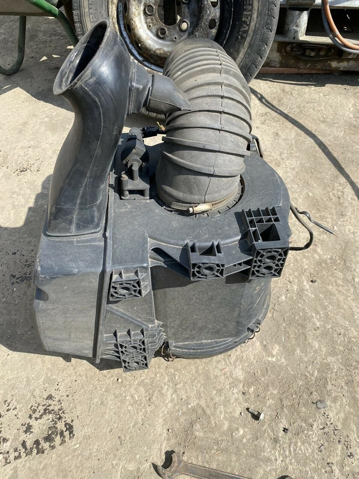 Mercedes Atego Luftfilterkasten Luftfilter Gehäuse A 973 528 06 0 - 공기 필터 트럭 용 : 사진 2 Mercedes Atego Luftfilterkasten Luftfilter Gehäuse A 973 528 06 0 - 공기 필터 트럭 용 : 사진 2