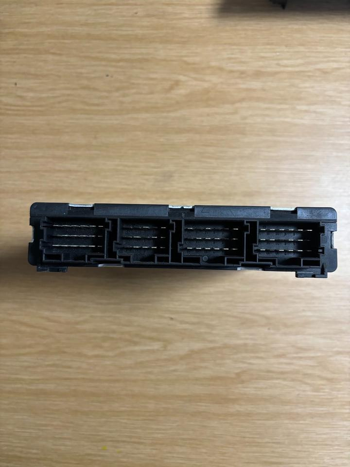 Mercedes Atego VDO Elektronik FMR Steuergerät A0004464502 - ECU 트럭 용 : 사진 3 Mercedes Atego VDO Elektronik FMR Steuergerät A0004464502 - ECU 트럭 용 : 사진 3