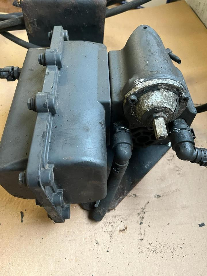 Mercedes-Benz Actros Atego EU4 EU5 AdBlue Pumpe A0001400578 - 연료 펌프 트럭 용 : 사진 3 Mercedes-Benz Actros Atego EU4 EU5 AdBlue Pumpe A0001400578 - 연료 펌프 트럭 용 : 사진 3