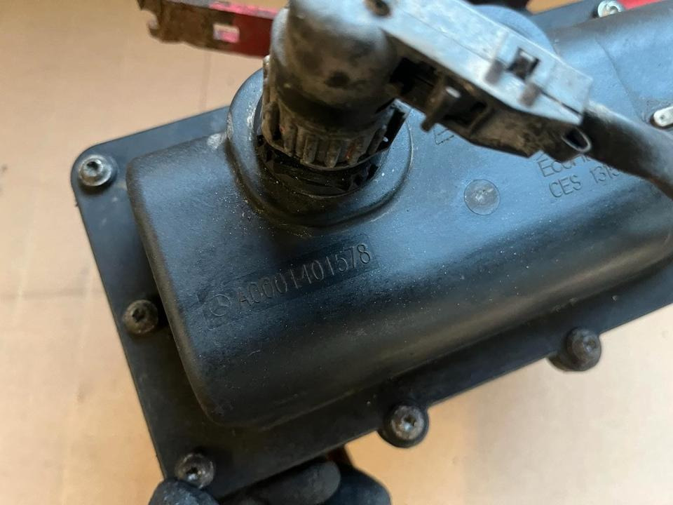 Mercedes-Benz Actros Atego EU4 EU5 AdBlue Pumpe A0001401578 - 연료 펌프 트럭 용 : 사진 2 Mercedes-Benz Actros Atego EU4 EU5 AdBlue Pumpe A0001401578 - 연료 펌프 트럭 용 : 사진 2