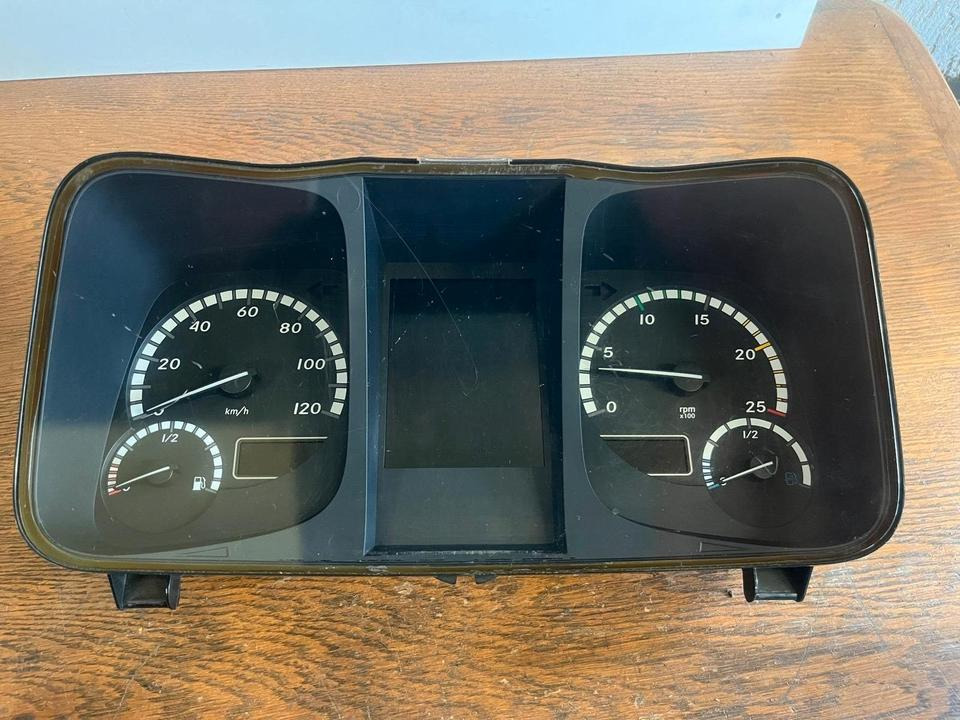 Mercedes Benz Actros MP4 Kombiinstrument / Tacho A0094460021 - 대시보드 트럭 용 : 사진 2 Mercedes Benz Actros MP4 Kombiinstrument / Tacho A0094460021 - 대시보드 트럭 용 : 사진 2