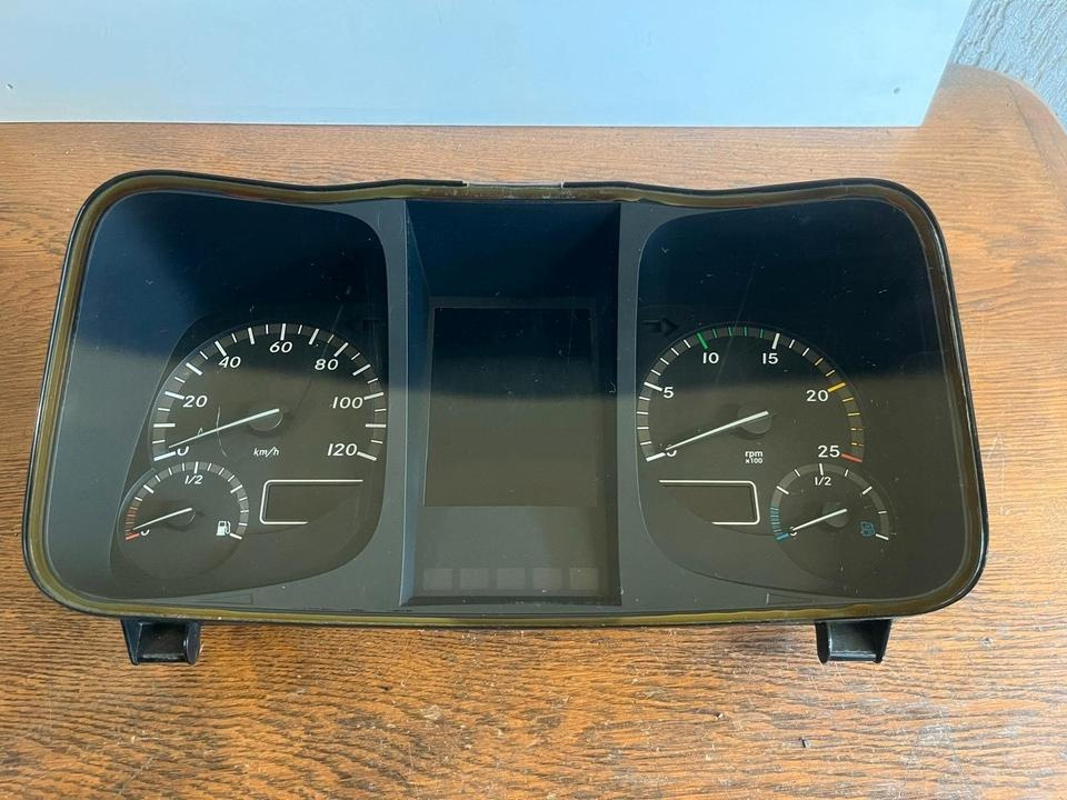 Mercedes Benz Actros MP4 Kombiinstrument / Tacho A9614467021 - 대시보드 트럭 용 : 사진 2 Mercedes Benz Actros MP4 Kombiinstrument / Tacho A9614467021 - 대시보드 트럭 용 : 사진 2