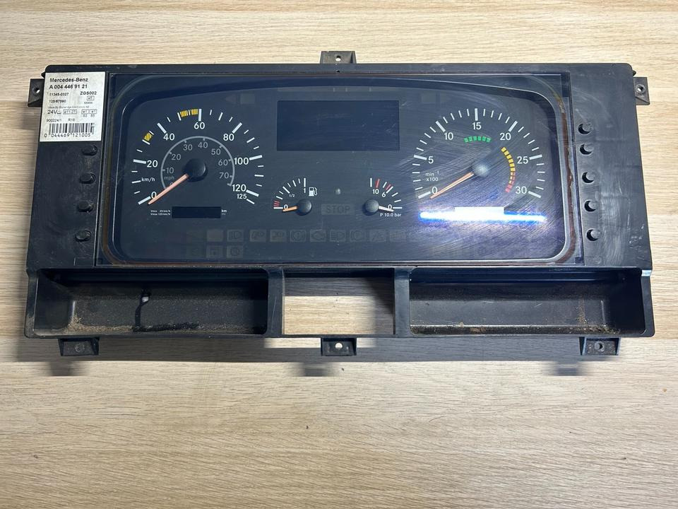 Mercedes Benz Econic Kombiinstrument / Tacho A0044469121 - 대시보드 트럭 용 : 사진 2 Mercedes Benz Econic Kombiinstrument / Tacho A0044469121 - 대시보드 트럭 용 : 사진 2