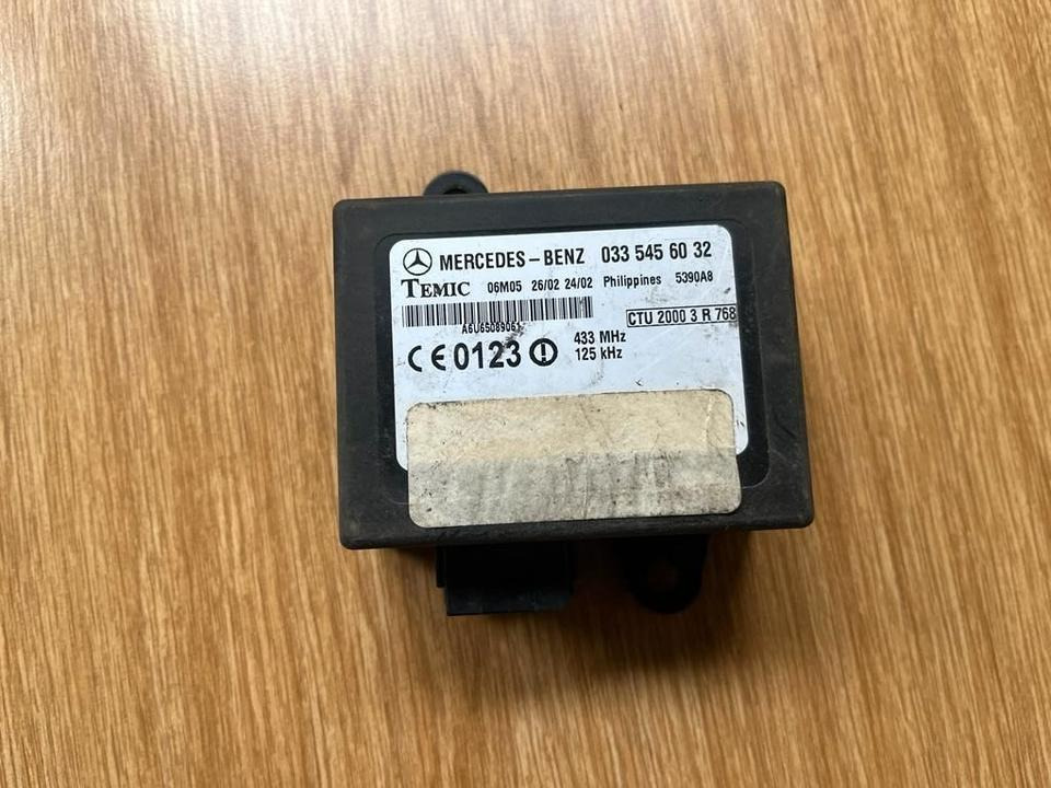 Mercedes Benz Vito W638 Wegfahrsperre Modul 0335456032 - ECU 트럭 용 : 사진 1 Mercedes Benz Vito W638 Wegfahrsperre Modul 0335456032 - ECU 트럭 용 : 사진 1