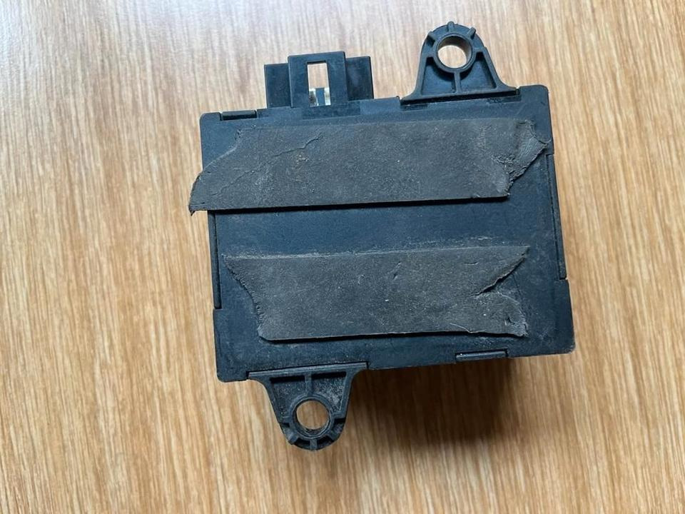 Mercedes Benz Vito W638 Wegfahrsperre Modul 0335456032 - ECU 트럭 용 : 사진 4 Mercedes Benz Vito W638 Wegfahrsperre Modul 0335456032 - ECU 트럭 용 : 사진 4