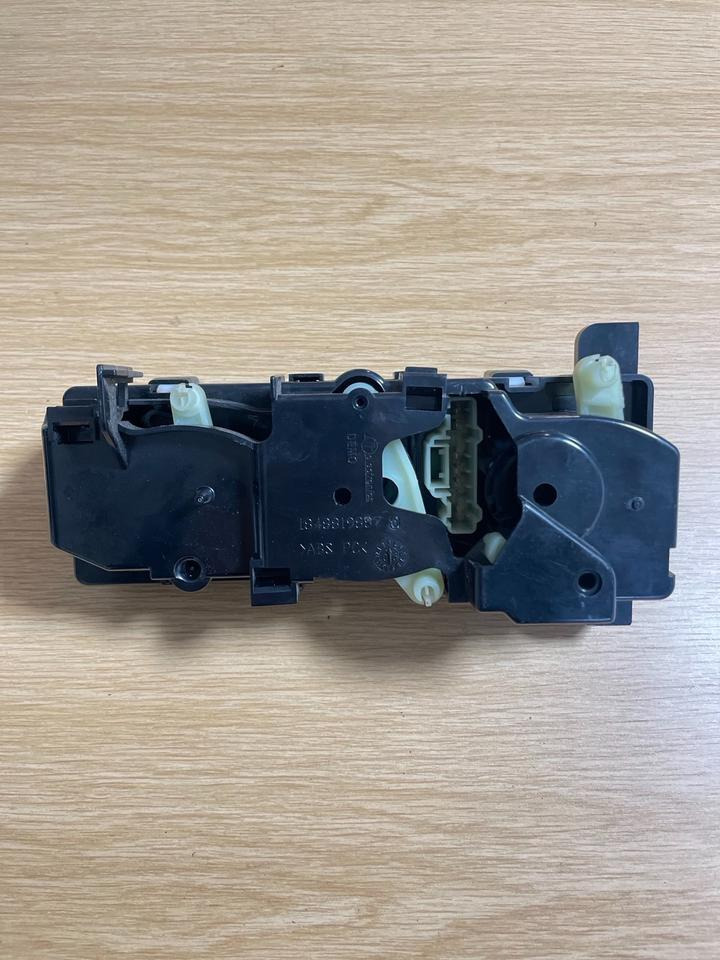 Mercedes-Benz axor atego heizungsbedienung A9408200097 - 난방/ 환기 트럭 용 : 사진 3 Mercedes-Benz axor atego heizungsbedienung A9408200097 - 난방/ 환기 트럭 용 : 사진 3