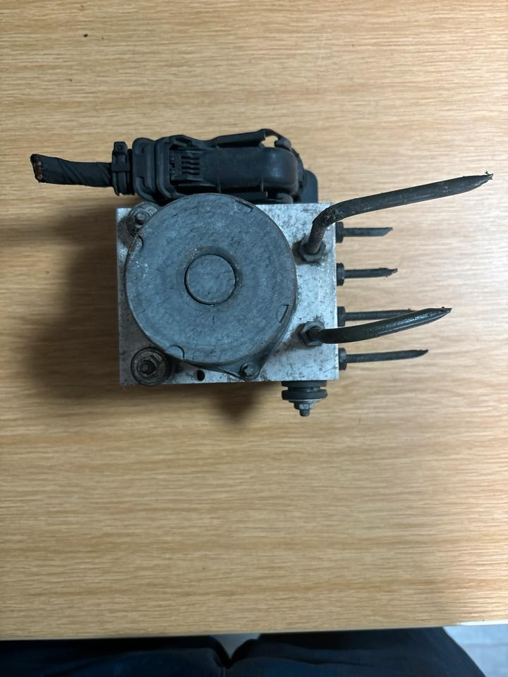 Mercedes Springer Hydraulikblock ABS Pumpe A9069008401 - 유압 트럭 용 : 사진 1 Mercedes Springer Hydraulikblock ABS Pumpe A9069008401 - 유압 트럭 용 : 사진 1