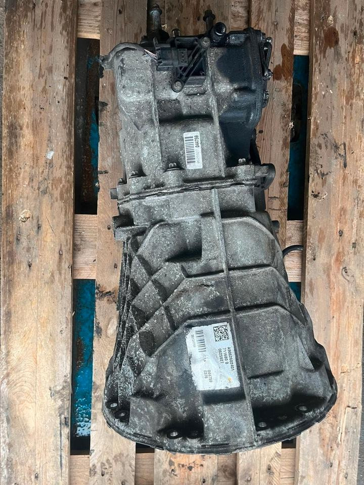 Mercedes Sprinter W906 Schaltgetriebe Typ 7116800 - 예비 부속 : 사진 2 Mercedes Sprinter W906 Schaltgetriebe Typ 7116800 - 예비 부속 : 사진 2