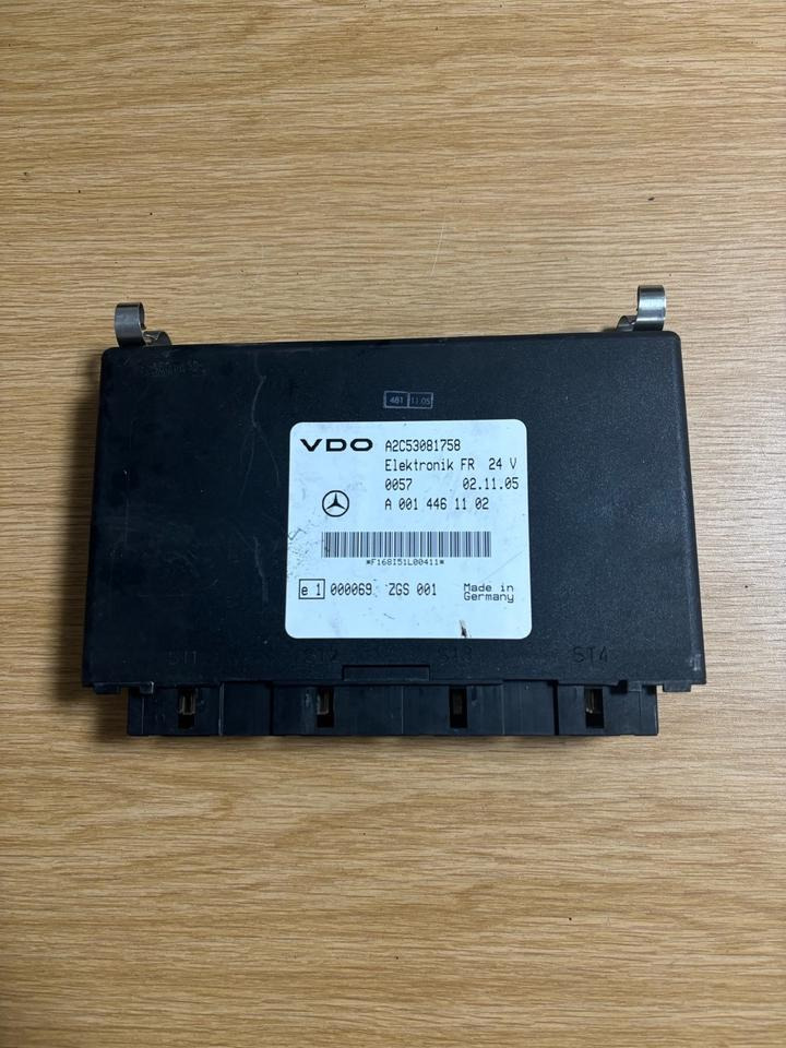 Mercedes VDO Elektronik FR Steuergerät A0014461102 - ECU 트럭 용 : 사진 1 Mercedes VDO Elektronik FR Steuergerät A0014461102 - ECU 트럭 용 : 사진 1