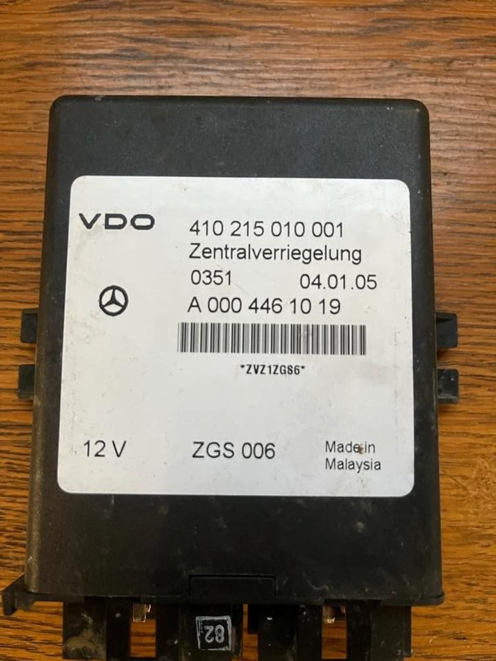 Mercedes VDO Zentralverriegelung Steuergerät A0004461019 - ECU 트럭 용 : 사진 2 Mercedes VDO Zentralverriegelung Steuergerät A0004461019 - ECU 트럭 용 : 사진 2