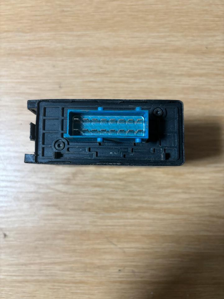 SCANIA Electronic Exhaust Brake Steuergerät 1428602 - ECU 트럭 용 : 사진 2 SCANIA Electronic Exhaust Brake Steuergerät 1428602 - ECU 트럭 용 : 사진 2