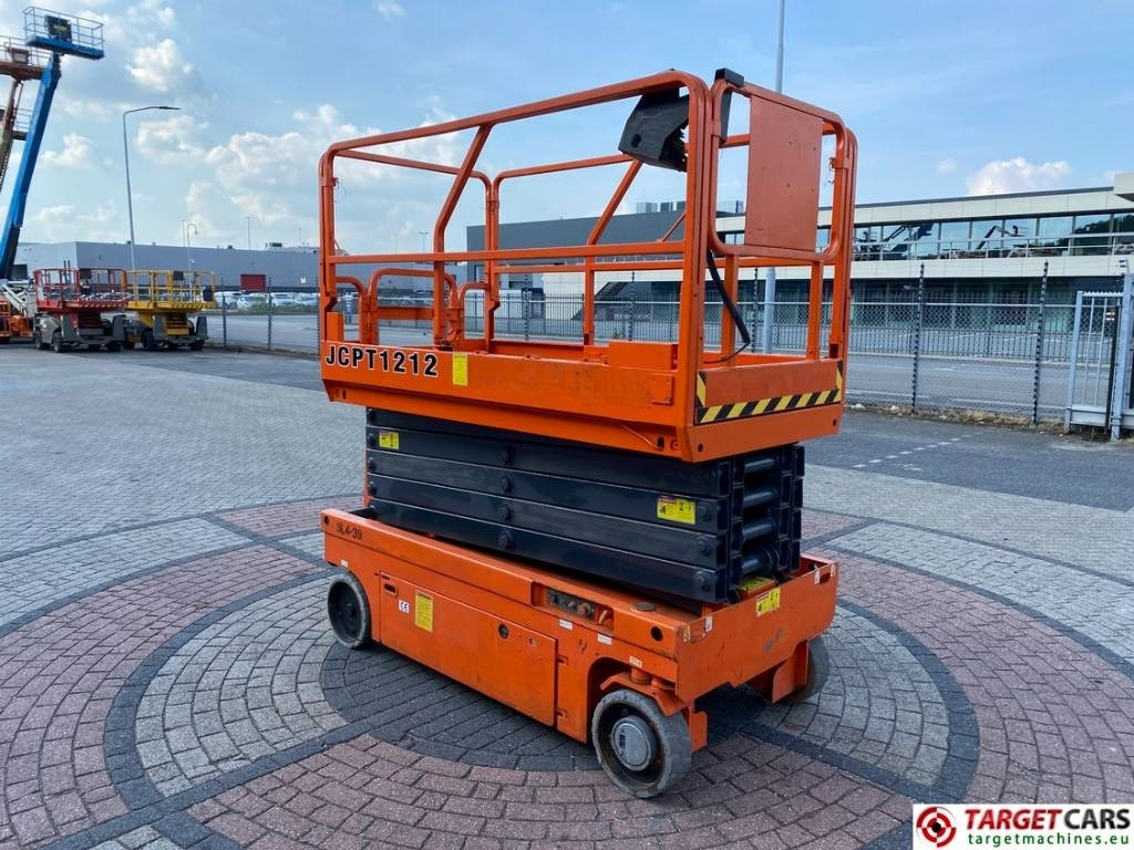 Dingli JCPT1212DC Electric Scissor Work Lift 1200cm - 시저 리프트 : 사진 2 Dingli JCPT1212DC Electric Scissor Work Lift 1200cm - 시저 리프트 : 사진 2