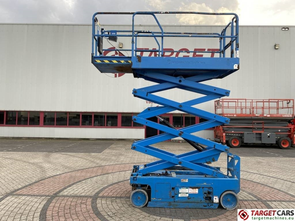 Genie GS-2646 Electric 2646 Scissor Work Lift 992cm - 시저 리프트 : 사진 5 Genie GS-2646 Electric 2646 Scissor Work Lift 992cm - 시저 리프트 : 사진 5