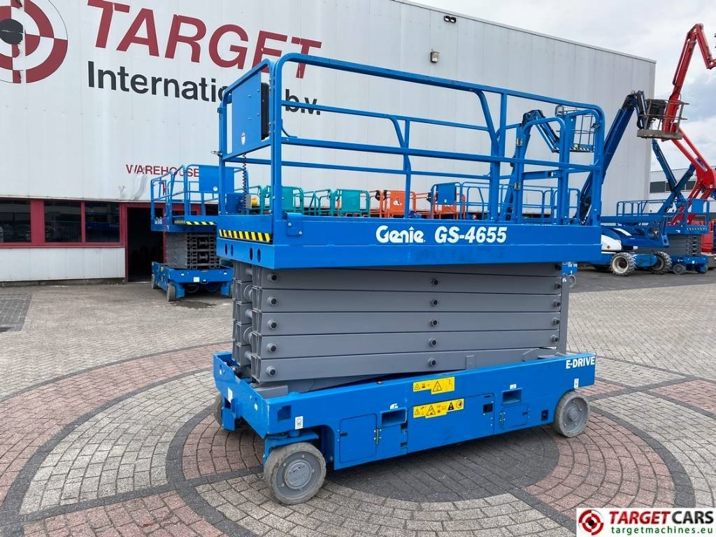 Genie GS-4655 Electric E-Drive Scissor Work Lift 1595cm - 시저 리프트 : 사진 1 Genie GS-4655 Electric E-Drive Scissor Work Lift 1595cm - 시저 리프트 : 사진 1