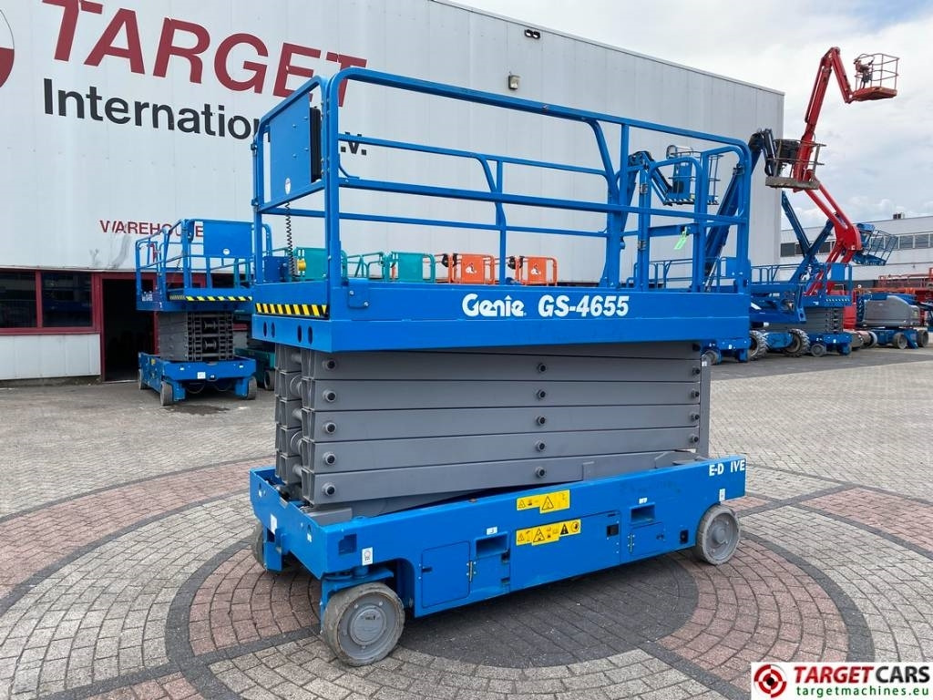 Genie GS-4655 Electric GS4655 Scissor Work Lift 1595cm - 시저 리프트 : 사진 1 Genie GS-4655 Electric GS4655 Scissor Work Lift 1595cm - 시저 리프트 : 사진 1