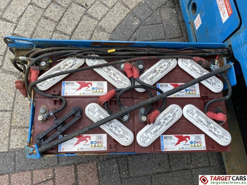 시저 리프트 Genie GS4047 Electric 4047 Scissor Work Lift 1389cm : 사진 15