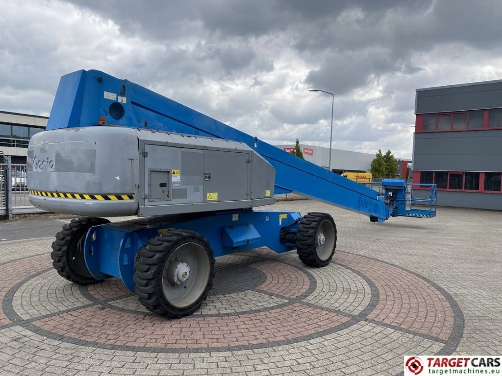 Genie S-100HD Telescopic 4x4x4 Diesel Boom Lift 3248cm - 텔레스코픽 붐 : 사진 3 Genie S-100HD Telescopic 4x4x4 Diesel Boom Lift 3248cm - 텔레스코픽 붐 : 사진 3