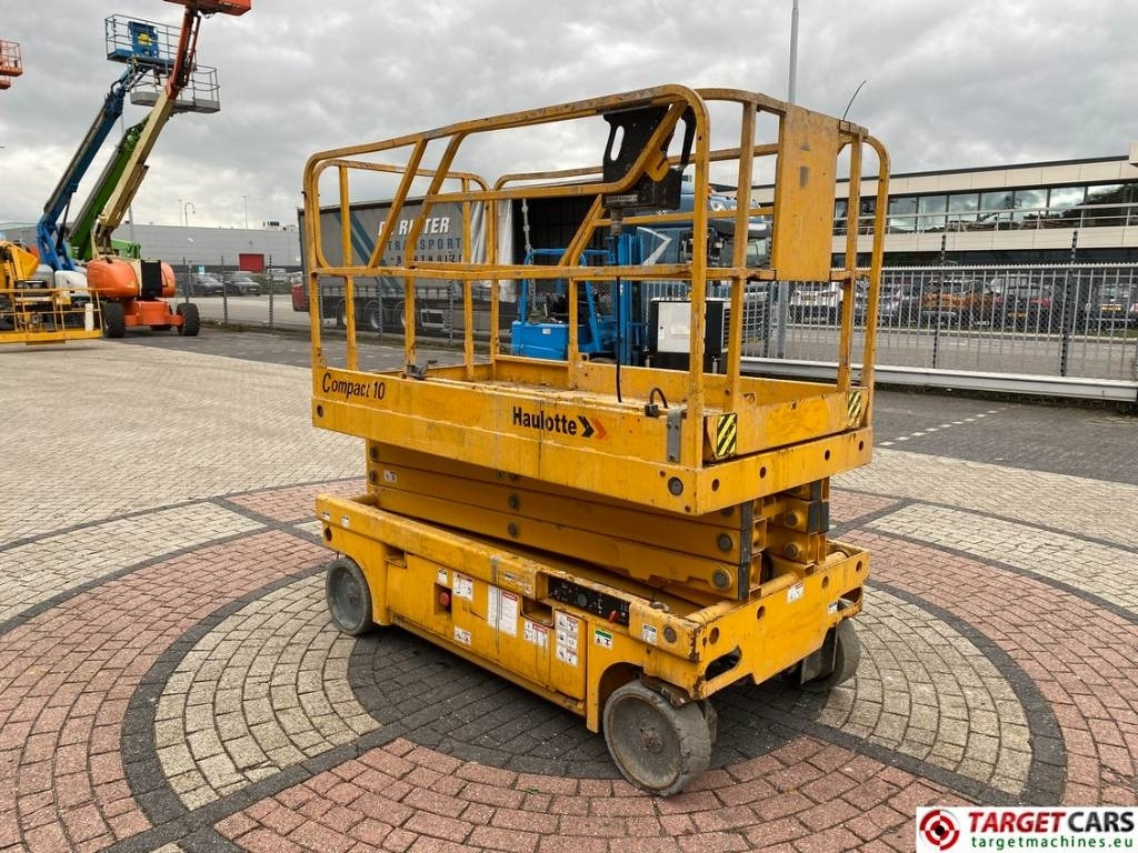 Haulotte Compact 10 Electric Scissor Work Lift 1015cm - 시저 리프트 : 사진 2 Haulotte Compact 10 Electric Scissor Work Lift 1015cm - 시저 리프트 : 사진 2