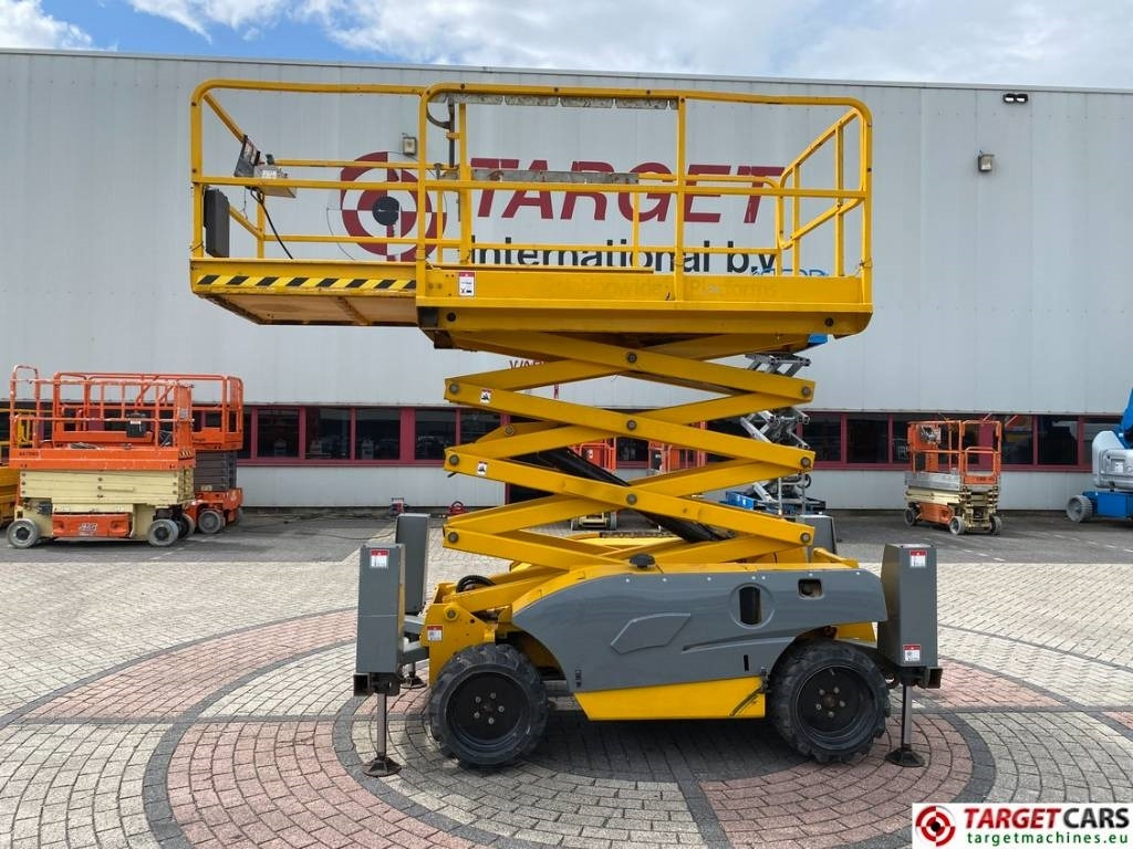 Haulotte Compact 10DX Diesel 4x4 Scissor Work Lift 1015cm - 시저 리프트 : 사진 5 Haulotte Compact 10DX Diesel 4x4 Scissor Work Lift 1015cm - 시저 리프트 : 사진 5