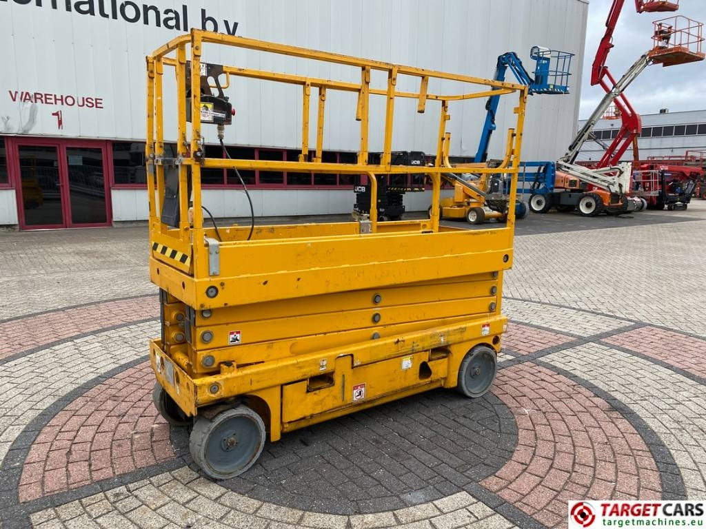 Haulotte Compact 10N Electric Scissor Work Lift 1000cm - 시저 리프트 : 사진 1 Haulotte Compact 10N Electric Scissor Work Lift 1000cm - 시저 리프트 : 사진 1