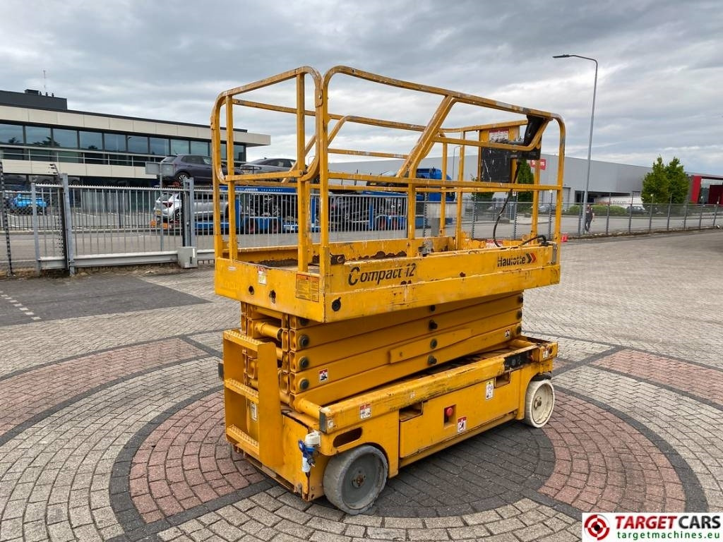 Haulotte Compact 12 Electric Scissor Work Lift 1200cm - 시저 리프트 : 사진 3 Haulotte Compact 12 Electric Scissor Work Lift 1200cm - 시저 리프트 : 사진 3