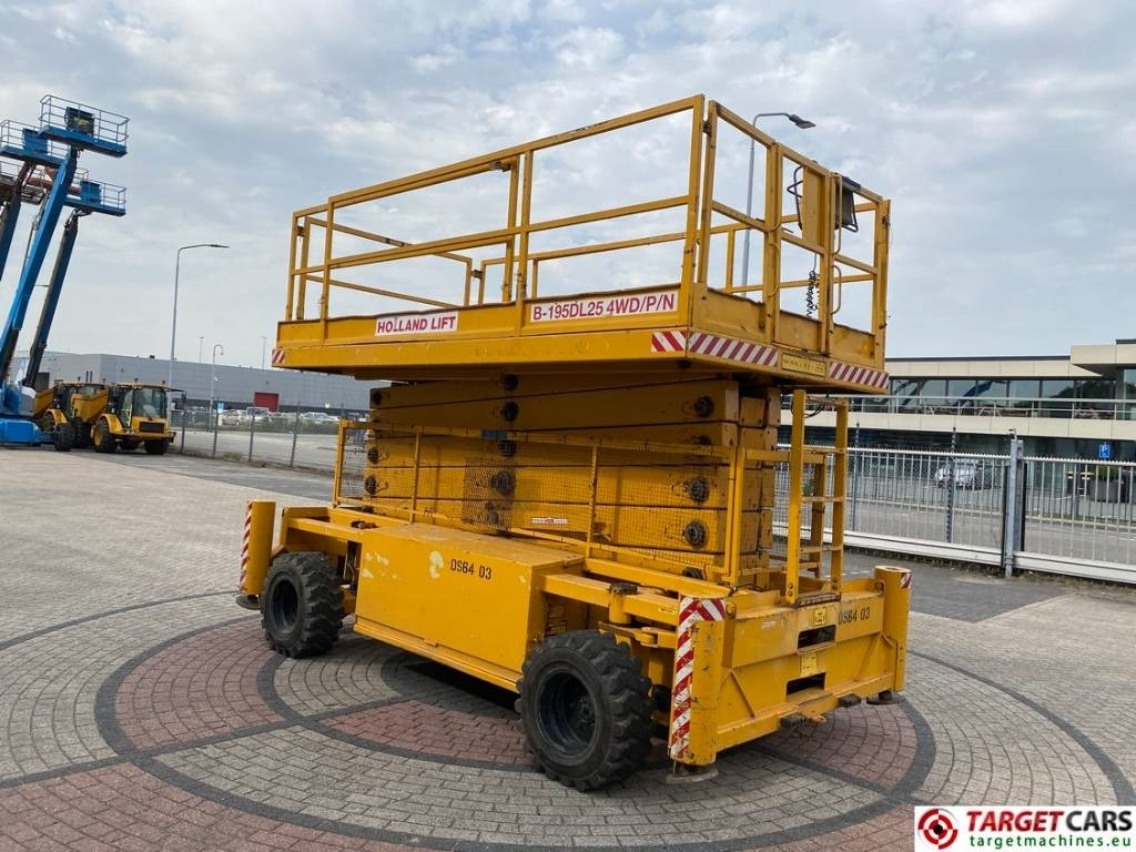 Holland Lift B195DL-25 4WD Diesel 4x4 Scissor Work Lift 2150cm - 시저 리프트 : 사진 2 Holland Lift B195DL-25 4WD Diesel 4x4 Scissor Work Lift 2150cm - 시저 리프트 : 사진 2