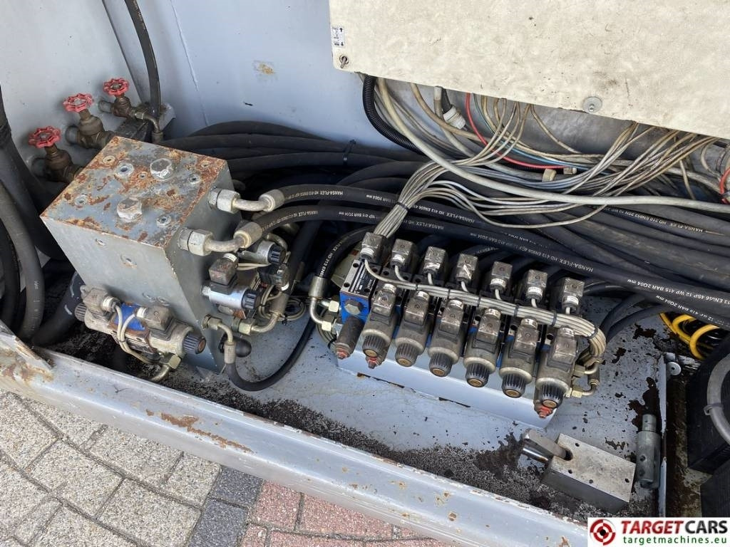 시저 리프트 Holland Lift Combistar M-250DL27 diesel scissor worklift 27.20M : 사진 15