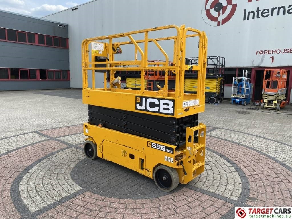 JCB S2632E Electric Scissor Work Lift 1010cm - 시저 리프트 : 사진 4 JCB S2632E Electric Scissor Work Lift 1010cm - 시저 리프트 : 사진 4