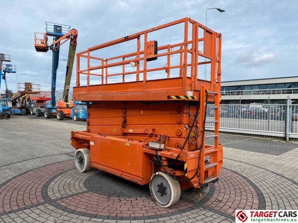 JLG 153-12 Liftlux Electric Scissor Work Lift 1730cm - 시저 리프트 : 사진 2 JLG 153-12 Liftlux Electric Scissor Work Lift 1730cm - 시저 리프트 : 사진 2