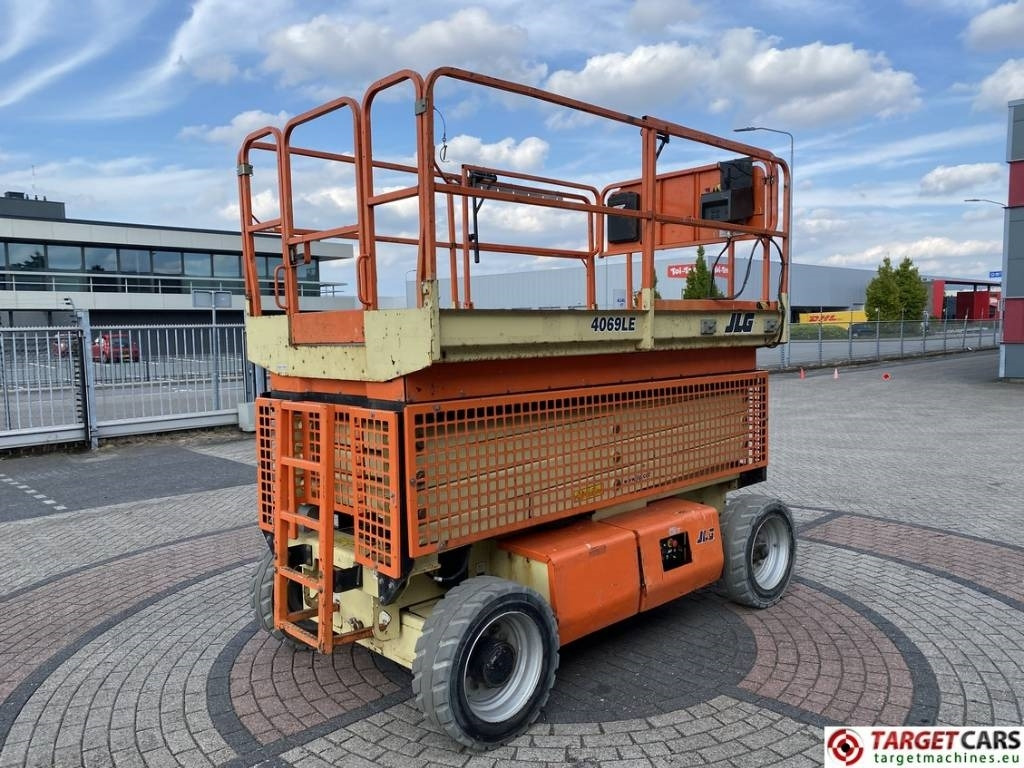 JLG 4069LE Electric Scissor Work Lift 1419cm - 시저 리프트 : 사진 3 JLG 4069LE Electric Scissor Work Lift 1419cm - 시저 리프트 : 사진 3