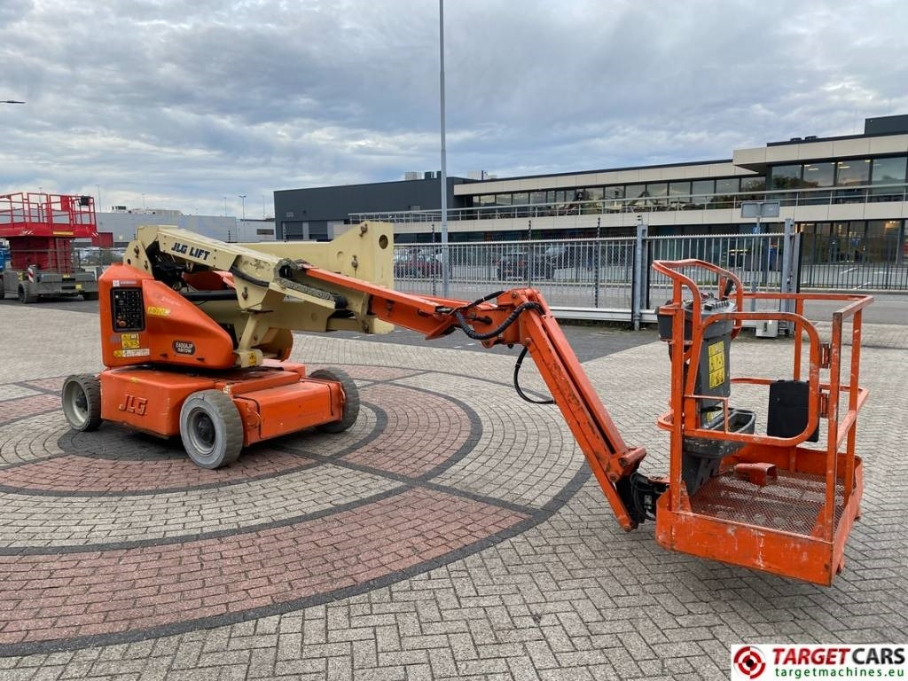 JLG E400AJPN Jib Plus Articulated Electric BoomLift - 관절 붐 : 사진 2 JLG E400AJPN Jib Plus Articulated Electric BoomLift - 관절 붐 : 사진 2